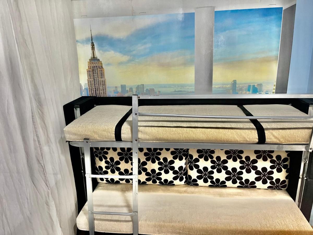 Triana In Hotel 24H Севиля Екстериор снимка