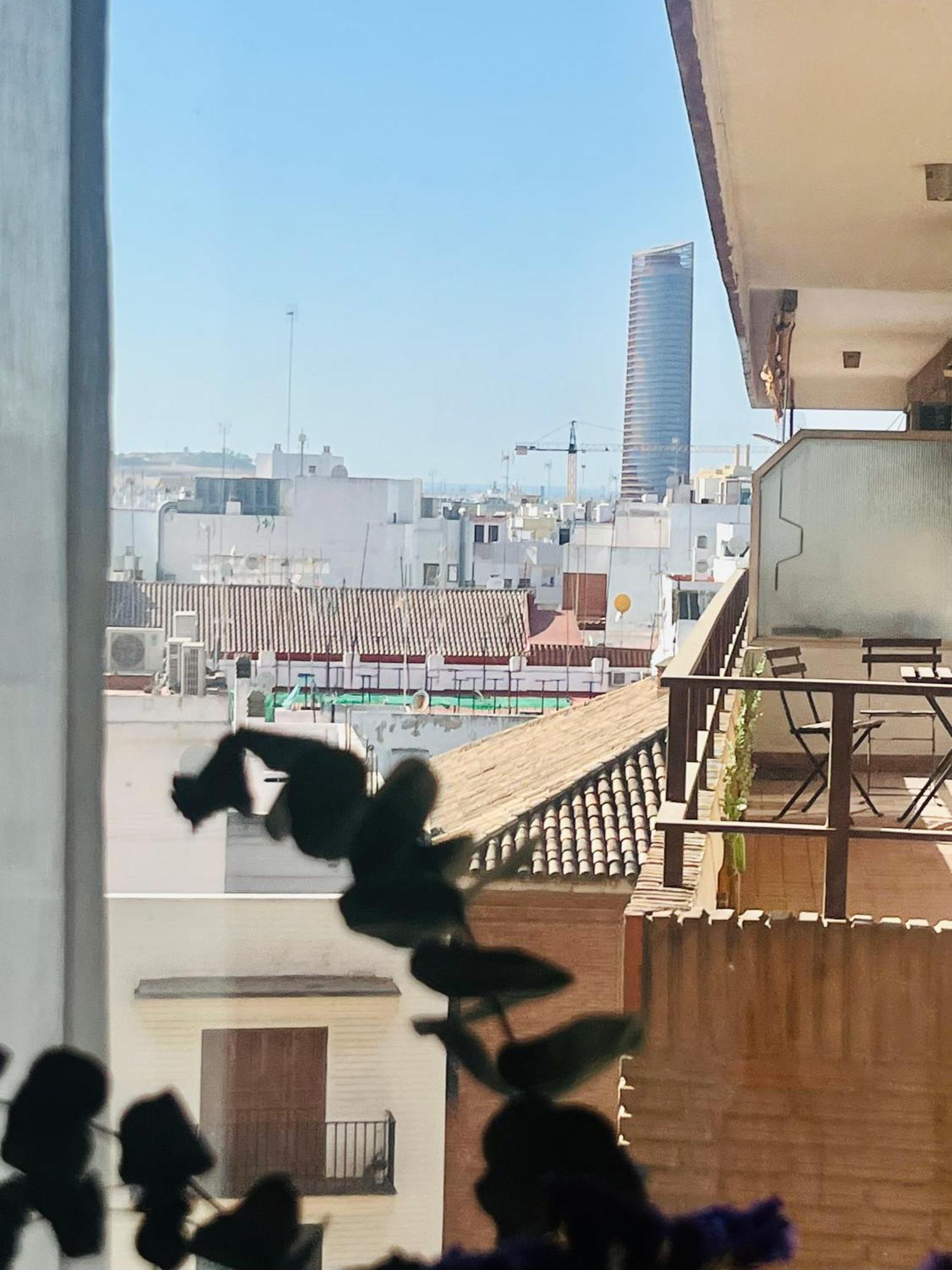 Triana In Hotel 24H Севиля Екстериор снимка